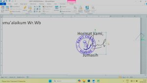 CARA MEMASUKKAN STEMPEL DAN TANDA TANGAN DI WORD - YouTube